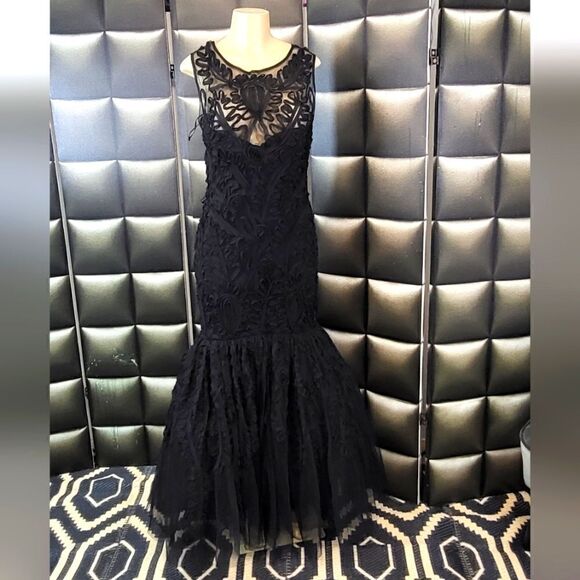 JS Collection formal gown  - Picture 1 of 14